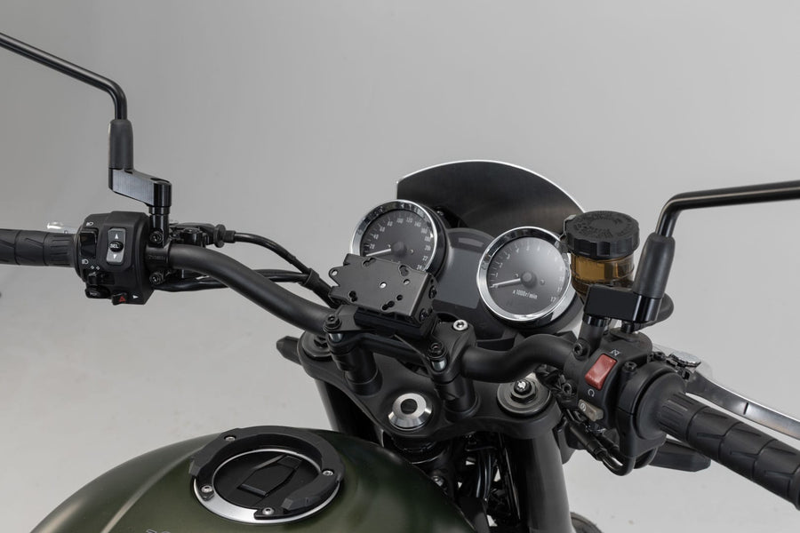 Kawasaki Z 900 RS [2020-2024] - Držák Navi v kokpitu - obrázek 1
