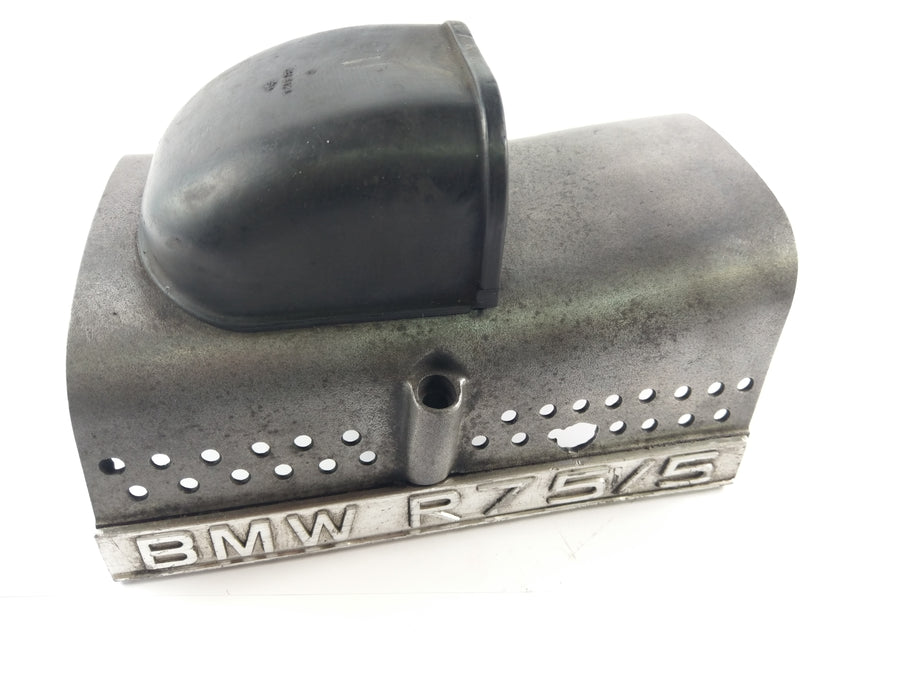 BMW R75/5 - Víko motoru nad horním krytem startéru