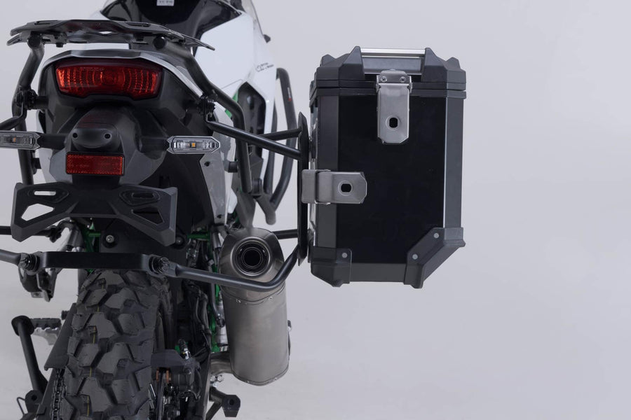 Kawasaki KLE 500 [2026] - boční nosič PRO pro Akrapoviče – obrázek 7