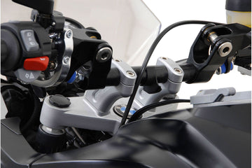 BMW R 1200 GS [2010-2012] - Přemístění řídítek – obrázek 2