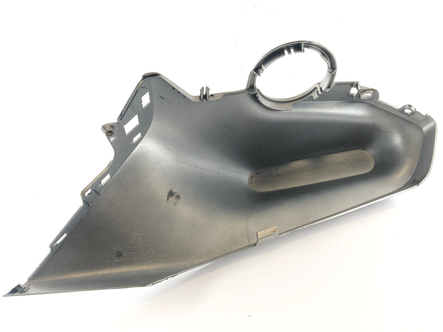 Husqvarna 701 Vitpilen [2018] - Tank Cladding levý opláchnutí