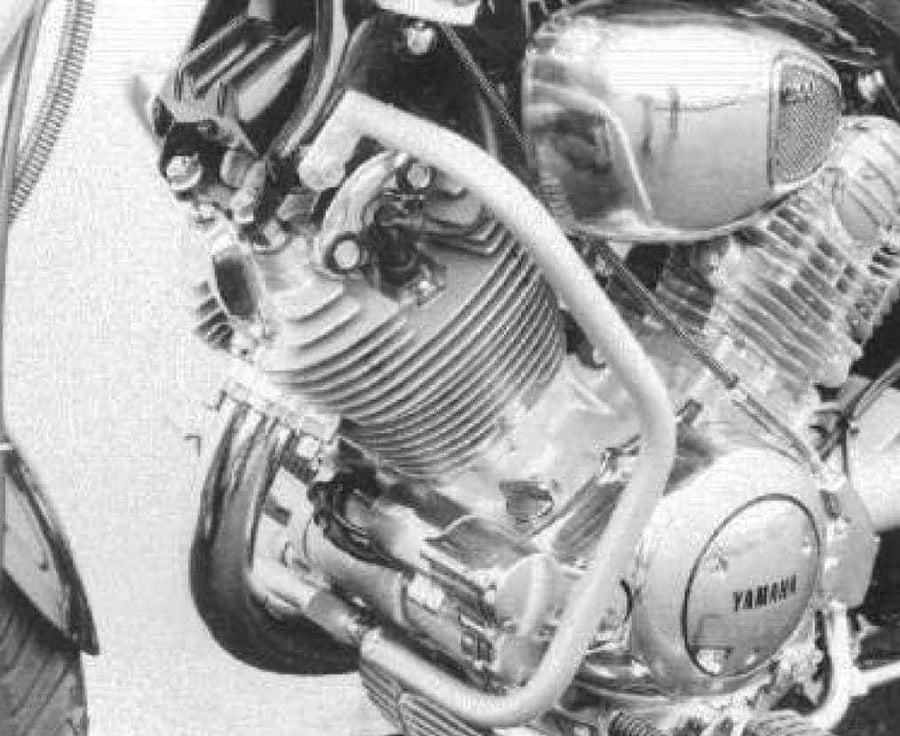 Yamaha XV 750 [1992-1999] - Bar pro ochranu motoru