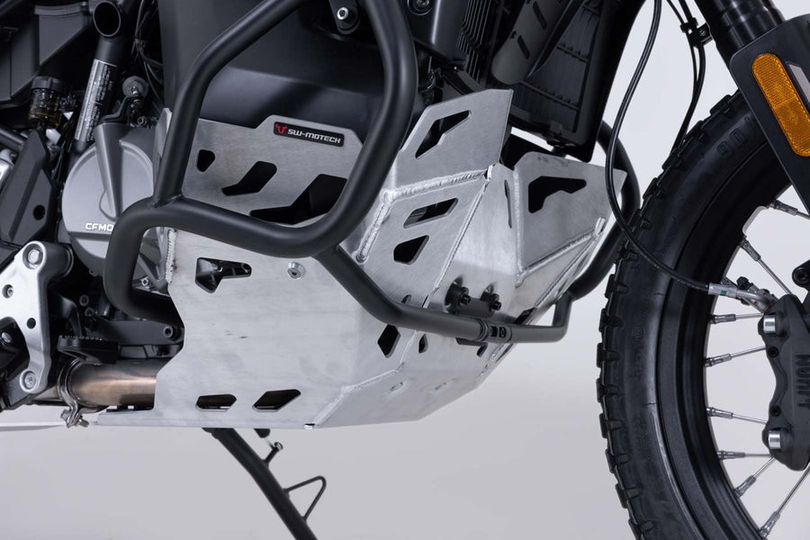CFMOTO 800 MT-X [2025-2026] - ochranná lišta motoru stříbrná – obrázek 4