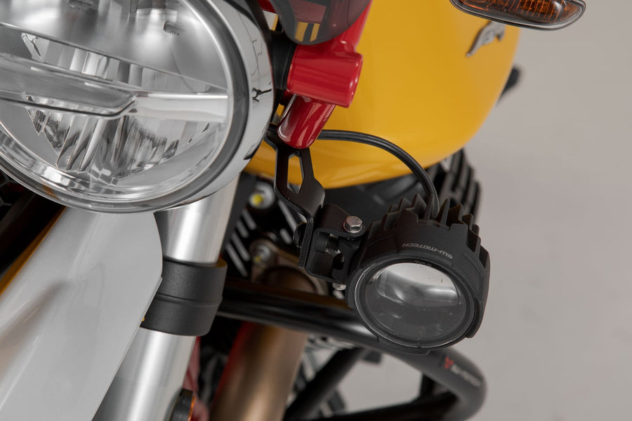 Moto Guzzi V 85 850 TT [2018-2024] - Držák světlometu – obrázek 5