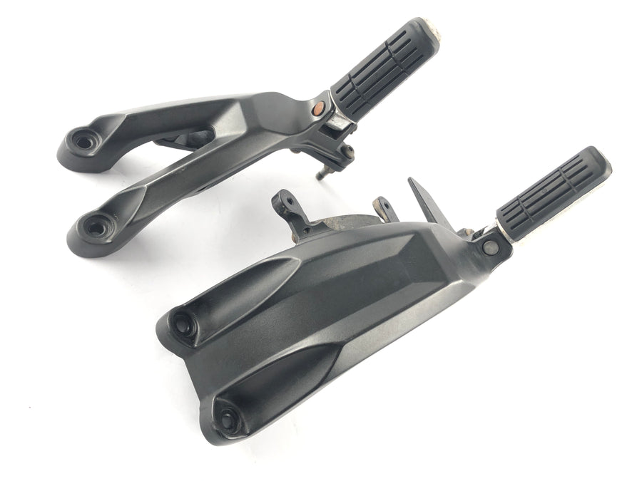 Yamaha xt 1200 z Super Tenere DP01 [2012] - Pediatric Foowrest Set s držákem