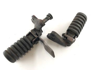 Yamaha XT 350 55V [1987] - Footrest Set Driver's Footrest