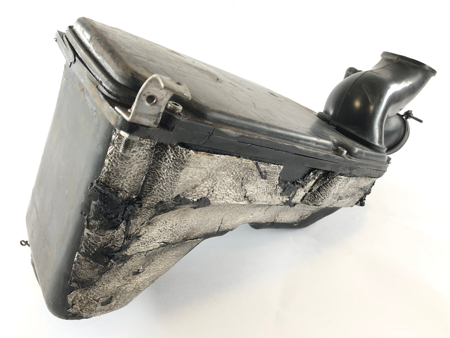 Yamaha YFM 350 Warrior 3GD [2003] - Airbox Air Filter Box s trhlinou
