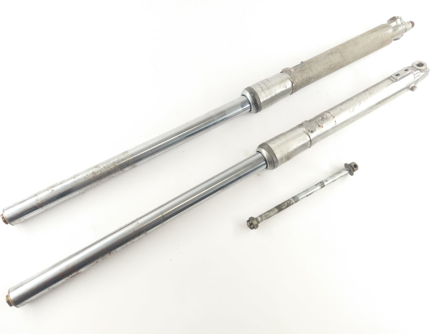 Yamaha DT 175 2K4 [1979] - vidlice Front Wheel s osou