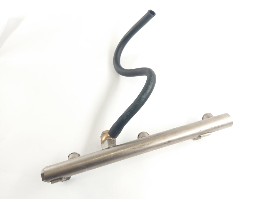 Benelli TNT 1130 Sport [2002] - benzínový distributor