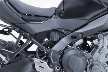 Yamaha Tracer 9 Y-AMT [2025] - Ochrana nádržky brzdové kapaliny - obrázek 1