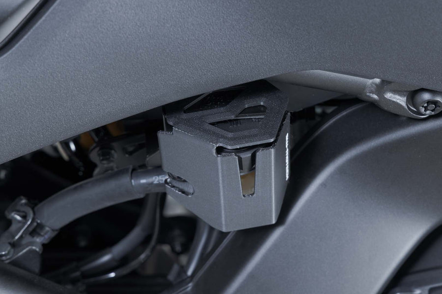 Yamaha Tracer 9 Y-AMT [2025] - Ochrana nádržky brzdové kapaliny - obrázek 4