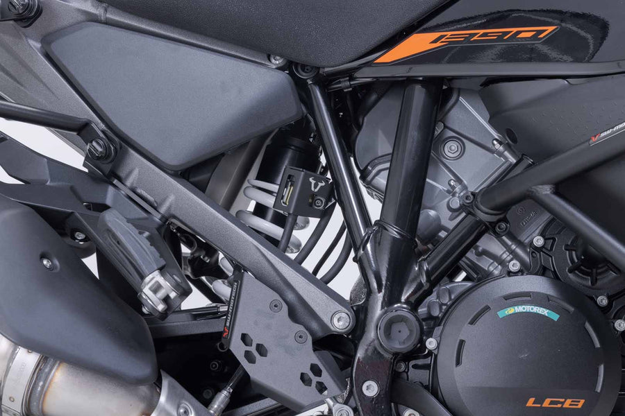 BMW F 650 GS (800 CC) Twin [2008-2012] - Ochrana nádržky brzdové kapaliny – obrázek 2