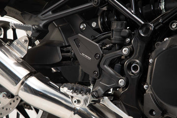 Kawasaki Z 900 RS [2020-2024] - Ochrana paty – obrázek 1