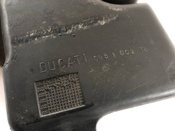 Ducati 888 Strada [1993] - Ventilace krytu motoru expanzního kontejneru - 0