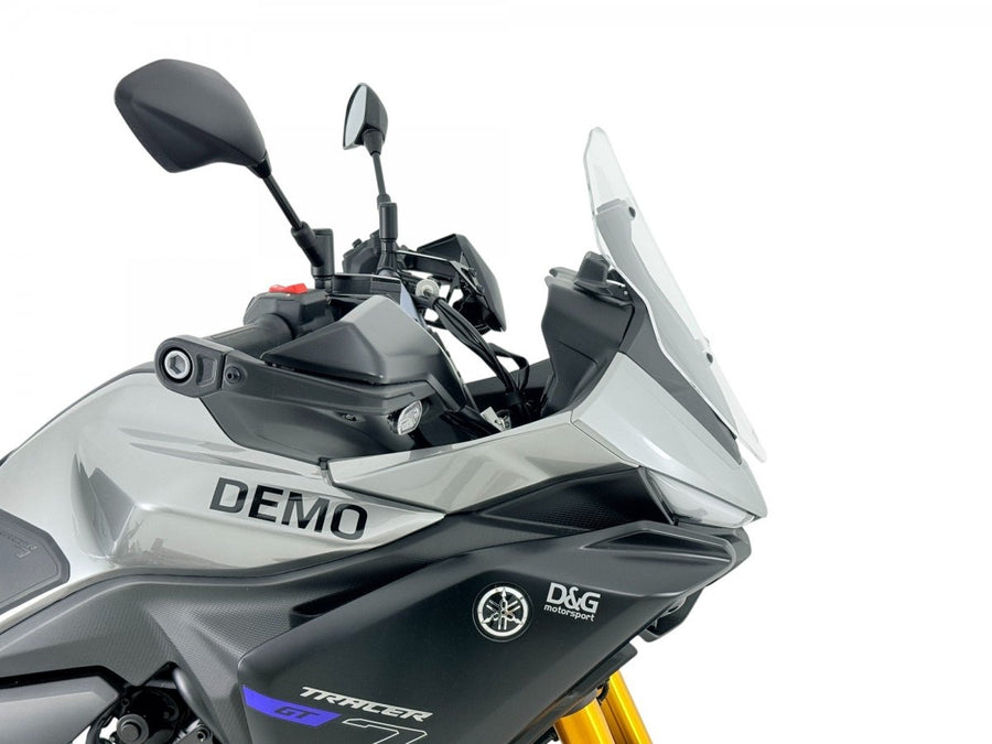 Yamaha Tracer 7 [2025-2026] – Sportovní čelní sklo – Pohled 6