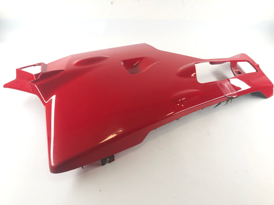 Ducati 999 H4 [2003] - Boční oplášťovací obložení boční spodní část vlevo s prasknou